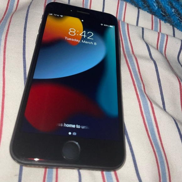 IPHONE SE 2020